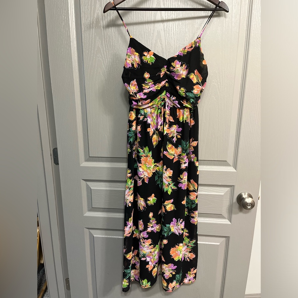 Lush Maxi V neck spaghetti straps with floral patterns size Small